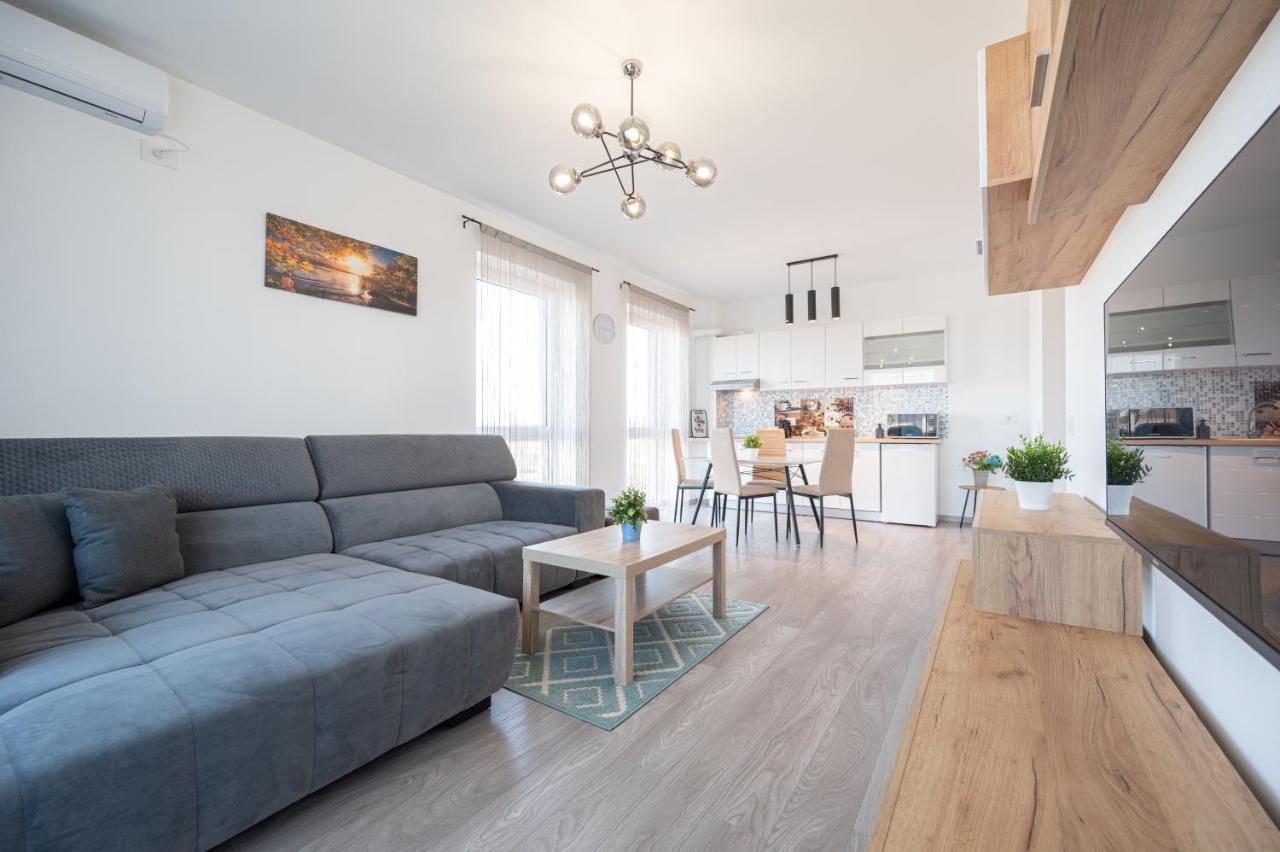 Apartamento Serene Flat Oradea Exterior foto