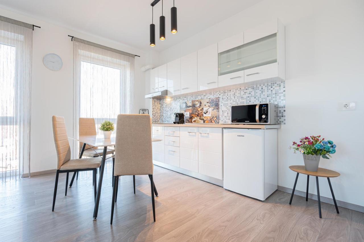 Apartamento Serene Flat Oradea Exterior foto